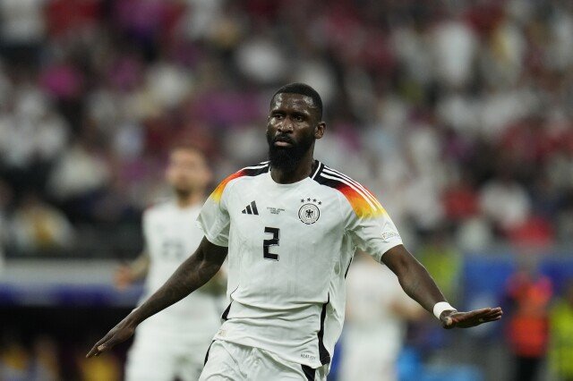 Deutschland bestätigt, dass Antonio Rüdiger sich vor dem Achtelfinalspiel der Euro 2024 einen Oberschenkelmuskel verletzt hat  